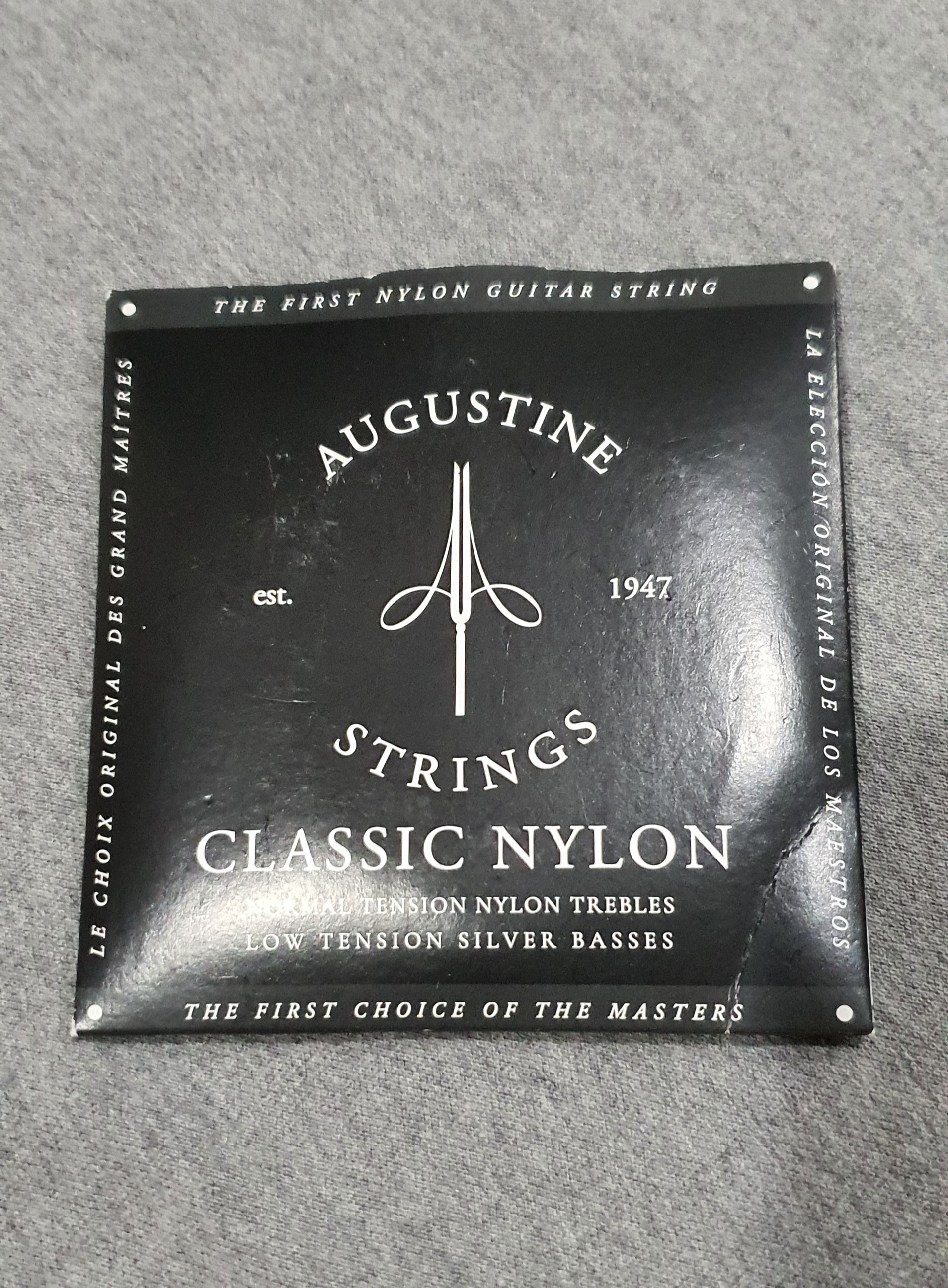 สายกีตาร์คลาสสิค Augustine Normal Tension