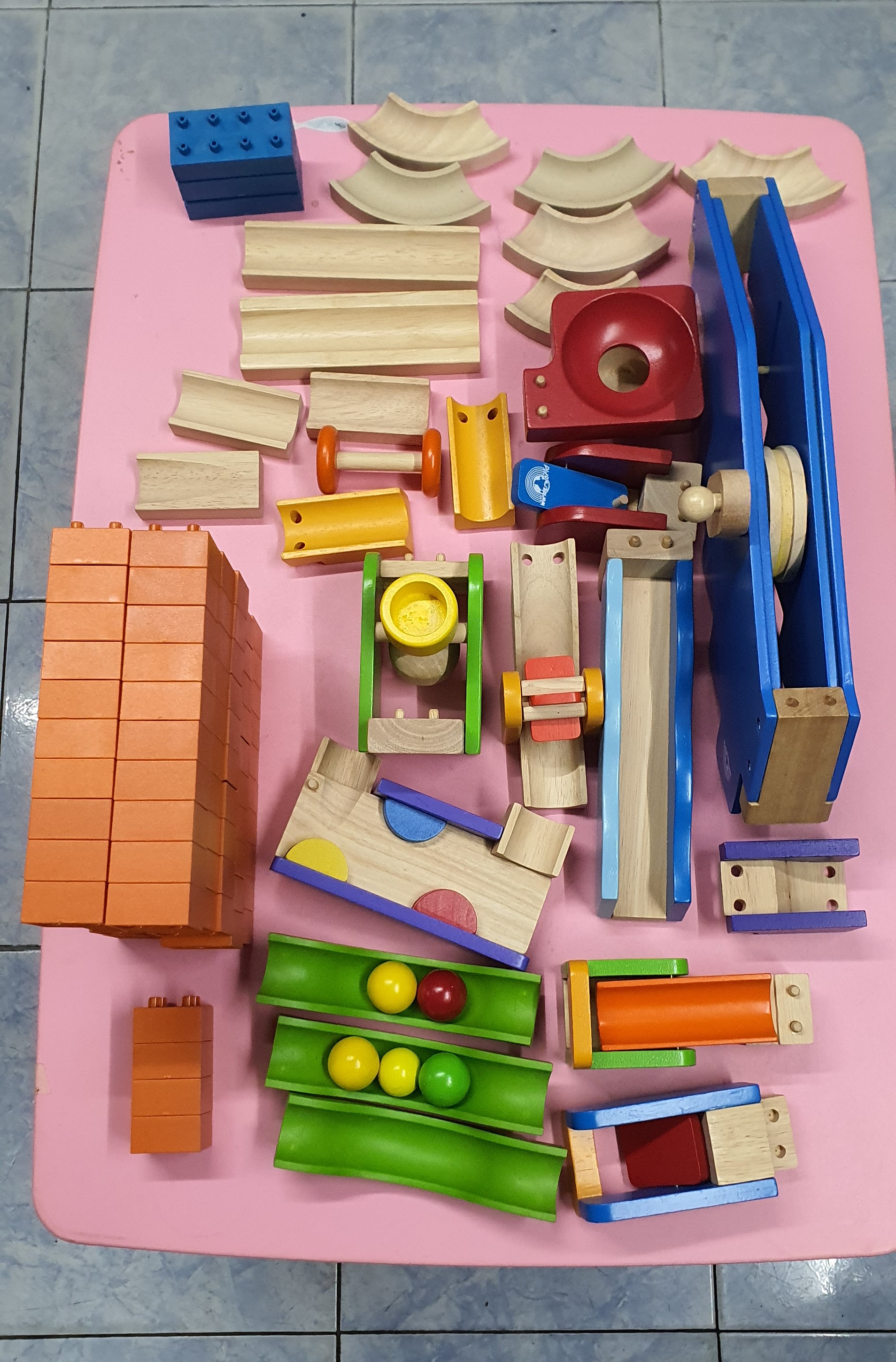 ตัวต่อ เสริมพัฒนาการ Wonderworld Trix Trax