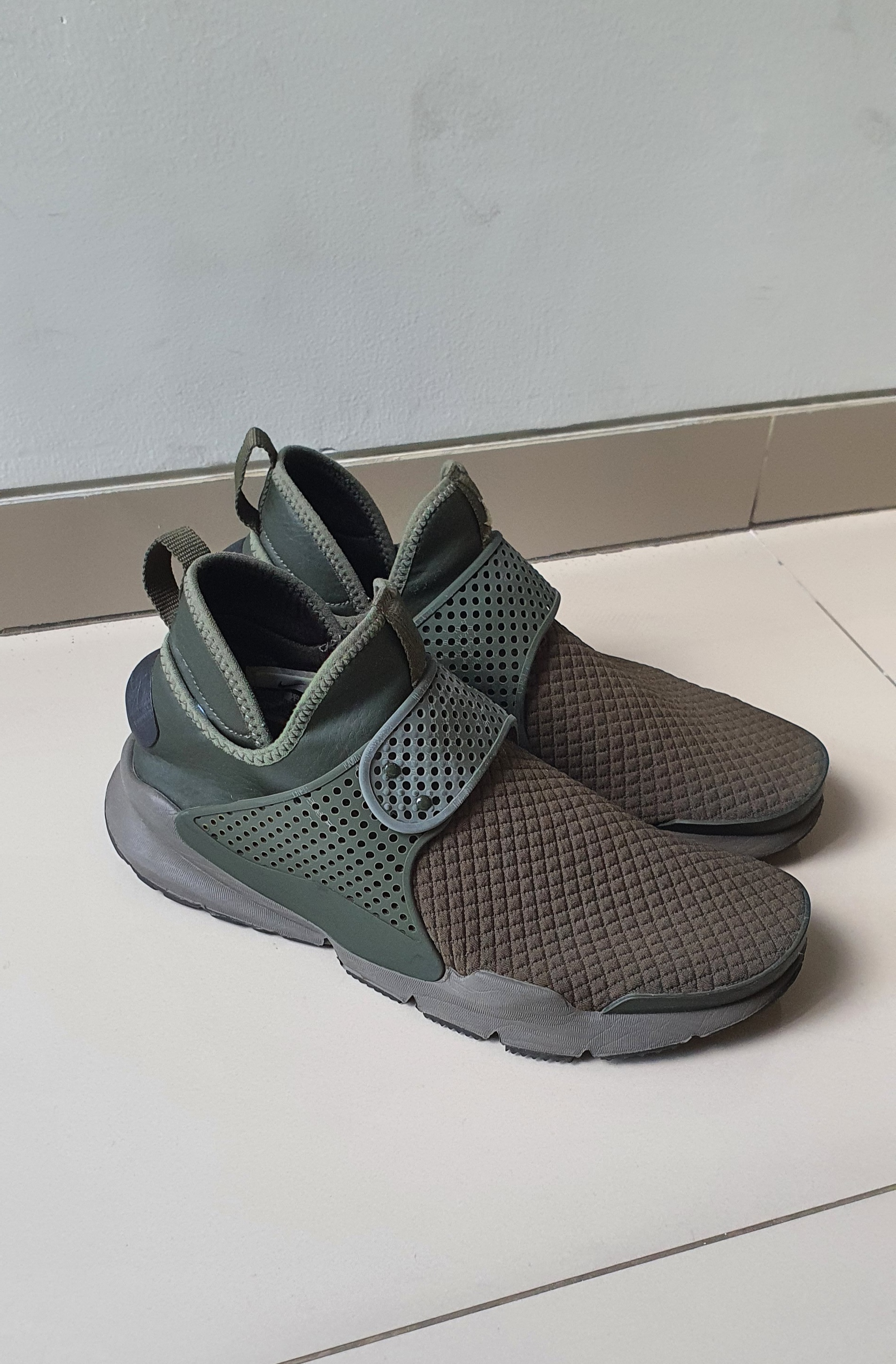 รองเท้า Nike Zoom แท้ มือสอง เบอร์ 9 US.