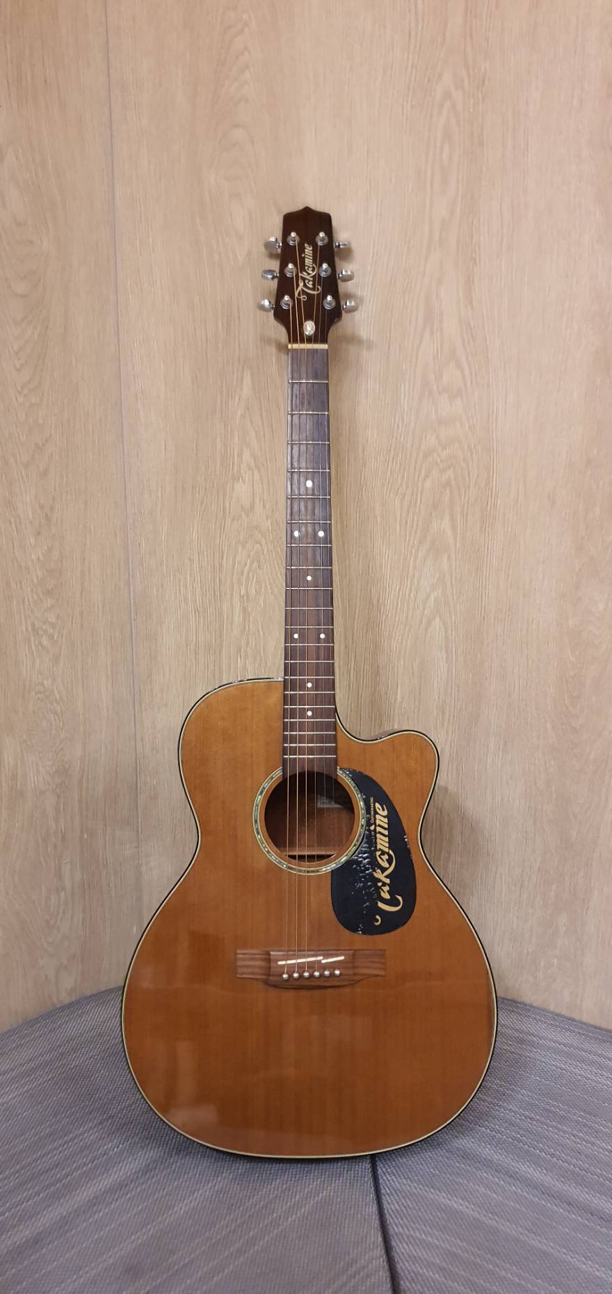 กีต้าร์ Takamine SAM08 made in Japan