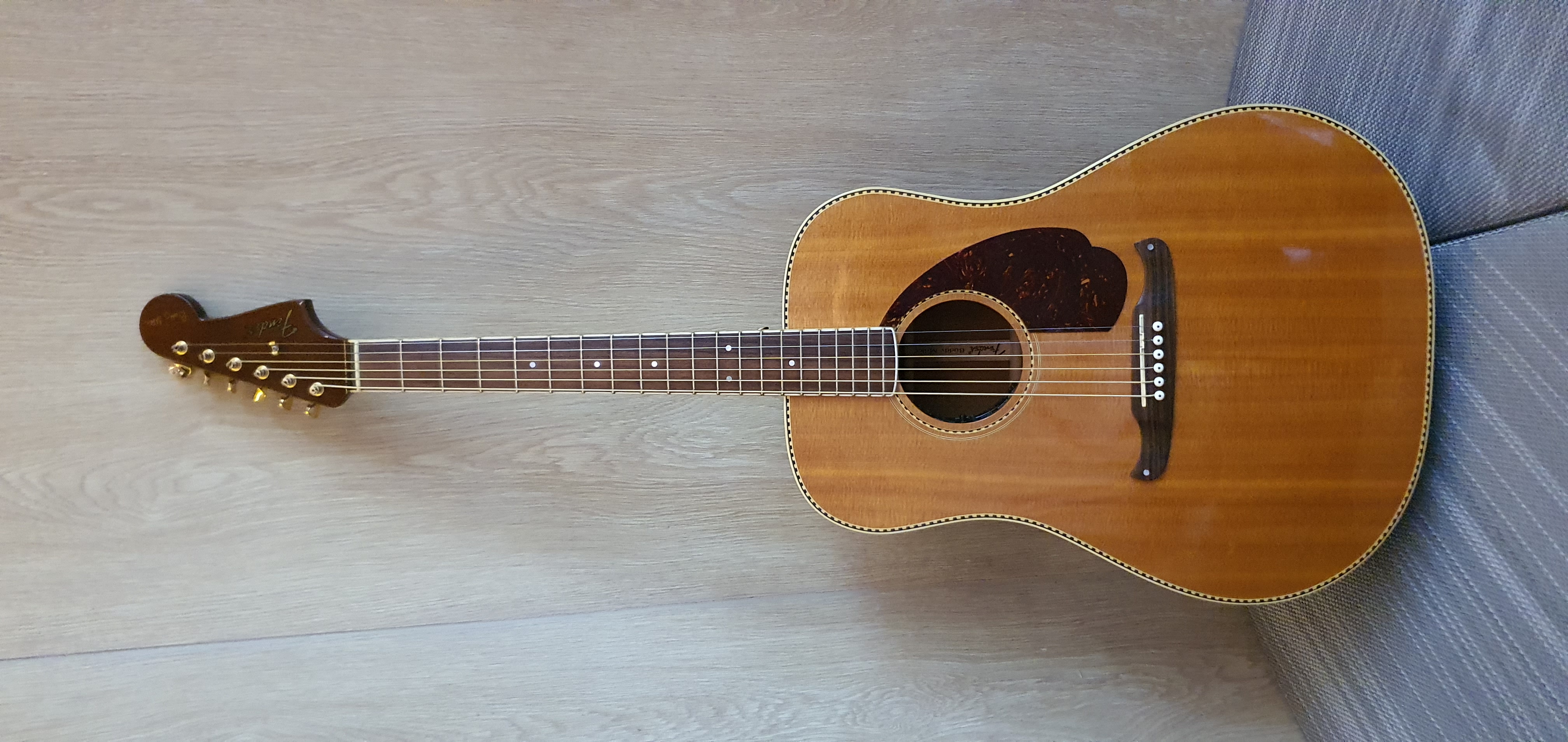 กีต้าร์ Fender Buddy Miller Signature Electric Acoustic All Solid