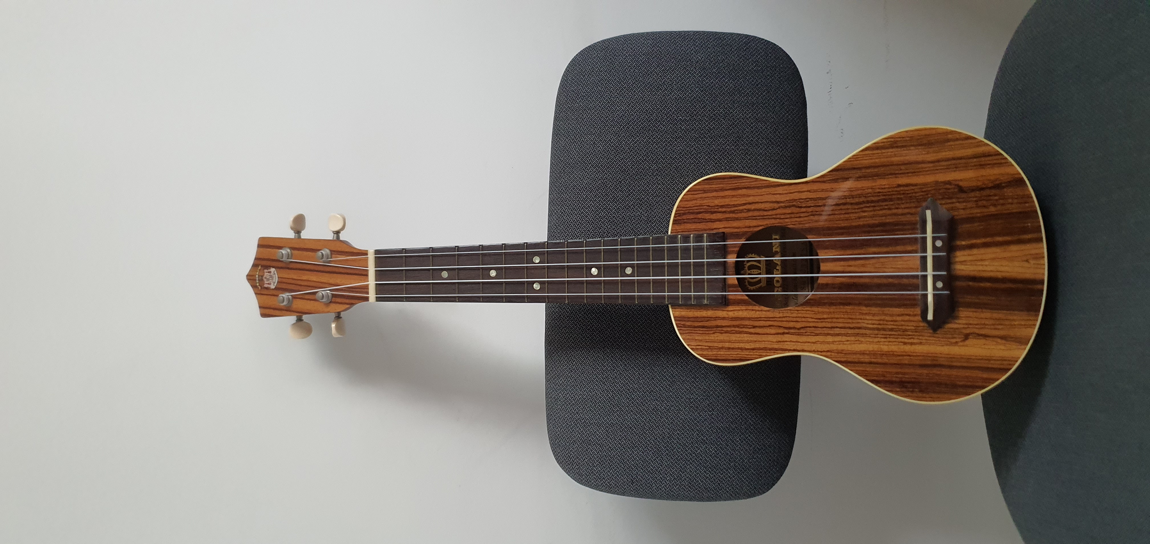 อูคูเลเล่ Leolani จาก ฮาวาย USA.