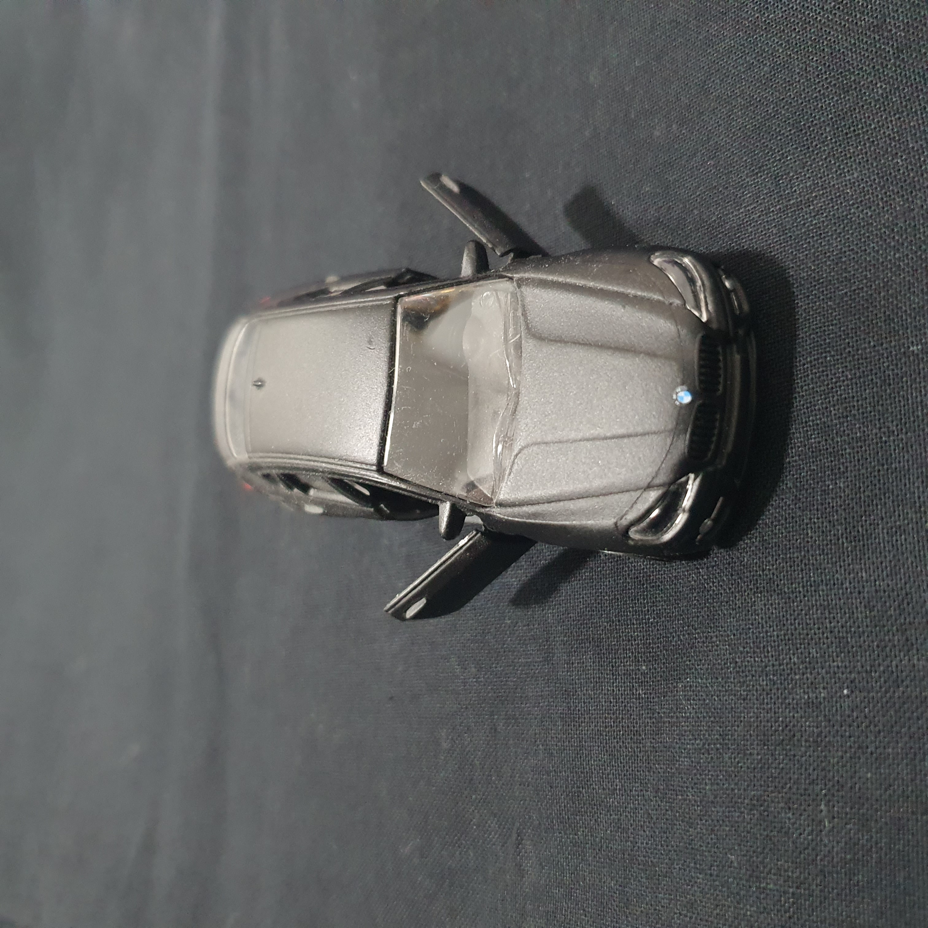 BMW X6 สเกล 1/64 by Majorette