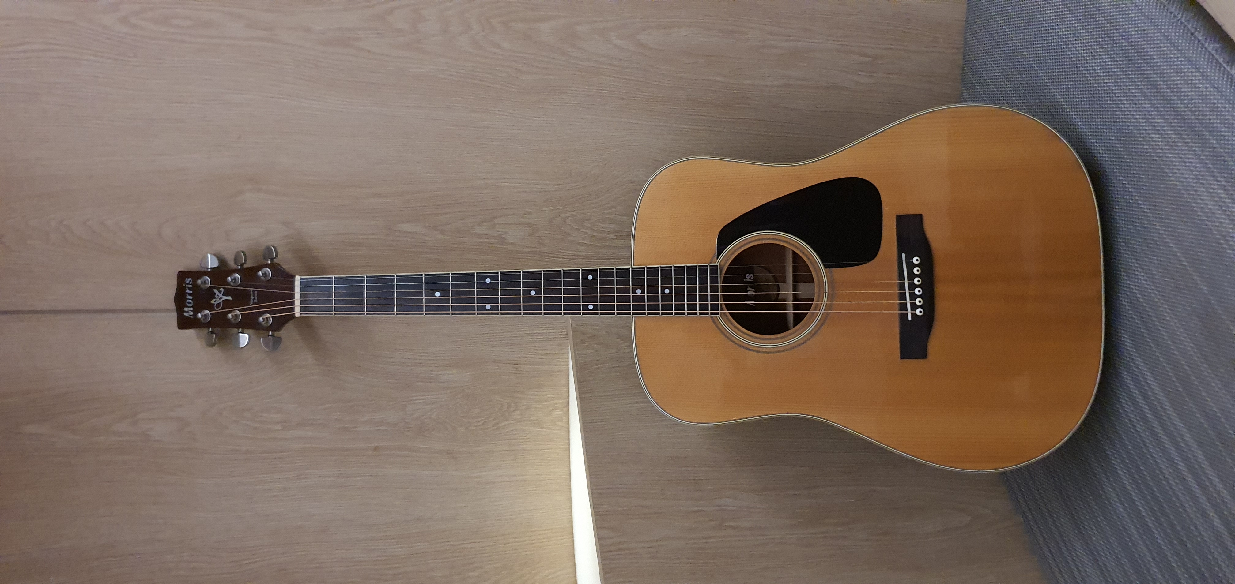 กีต้าร์ Morris MV-701 ไม้หน้าแท้ top solid ญี่ปุ่น