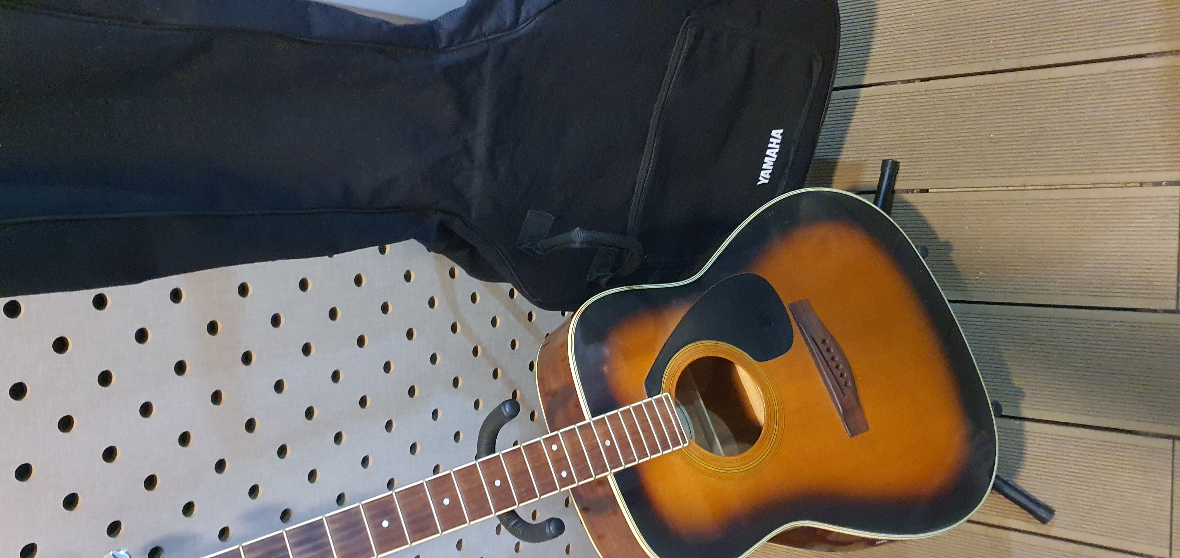 กีต้าร์ Yamaha FG-425 tbs งานช่าง